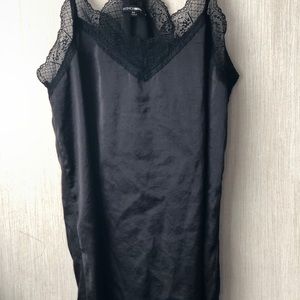 Phyllis ll Top-Black